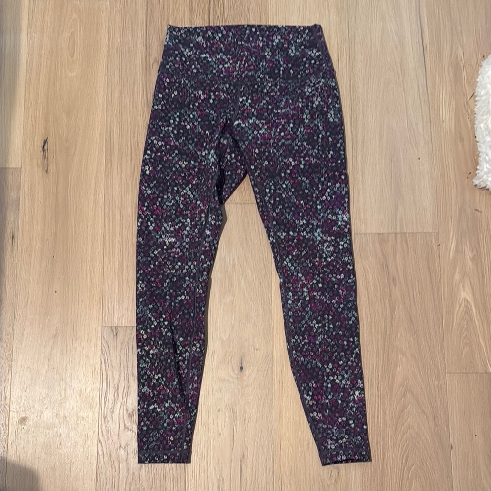 Lululemon leggings size 8